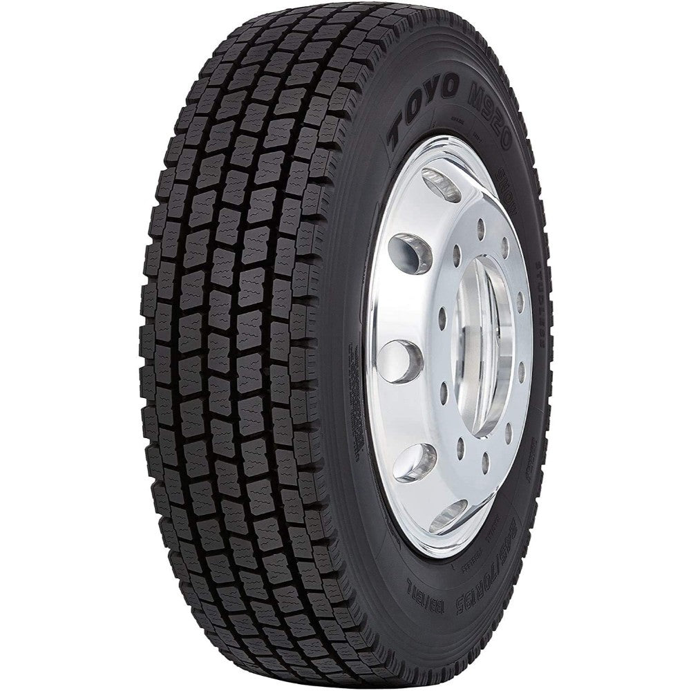 Tire 225/70R19.5 TOYO