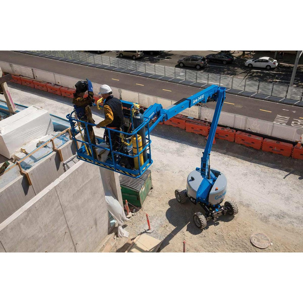 Genie Articulating Boom Lift Z-45 XC